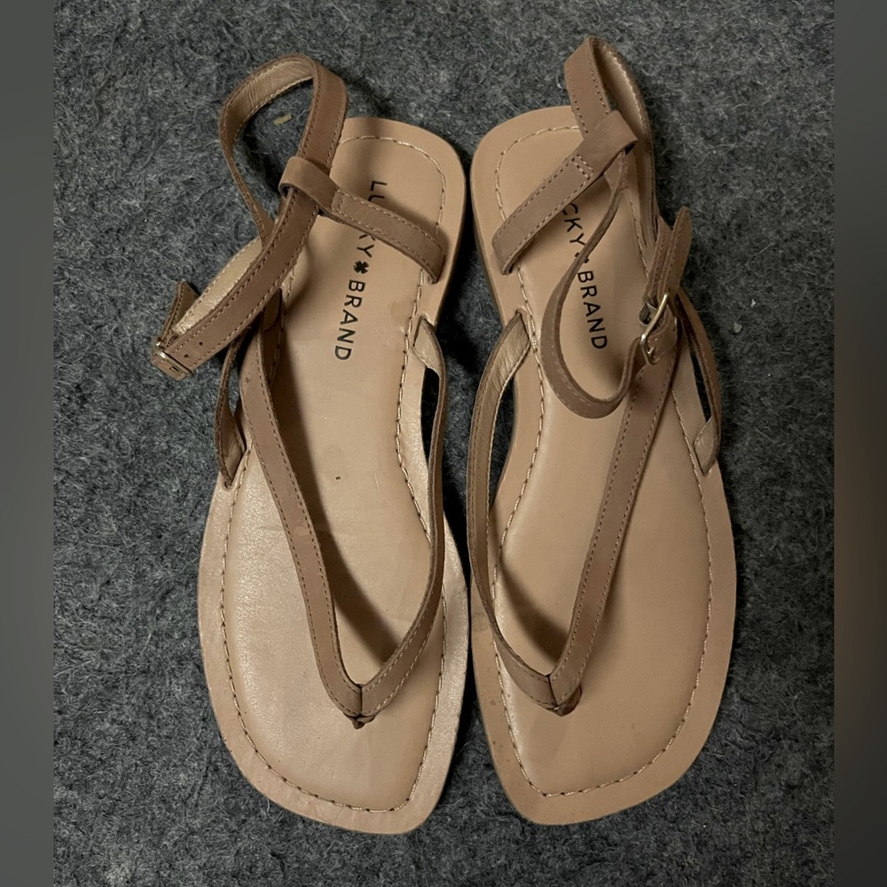 Lucky Brand Tan Sandals for Women size 7M 37.5